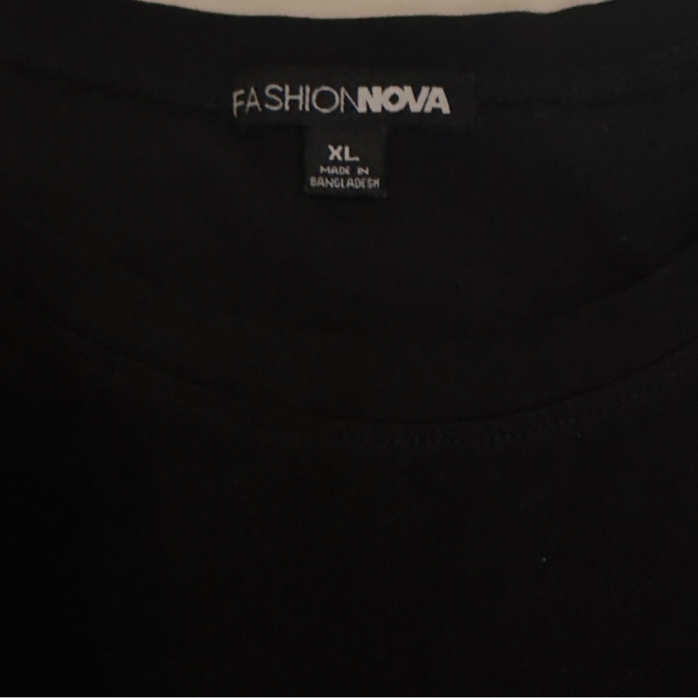 Fashion Nova| crop top tee| Black - Picture 3 of 7
